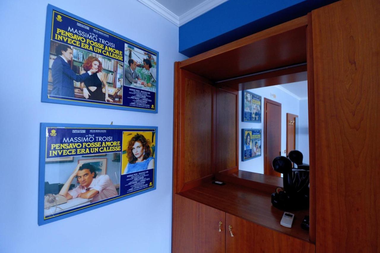 Le Cinema Bed and Breakfast Formia Exteriör bild